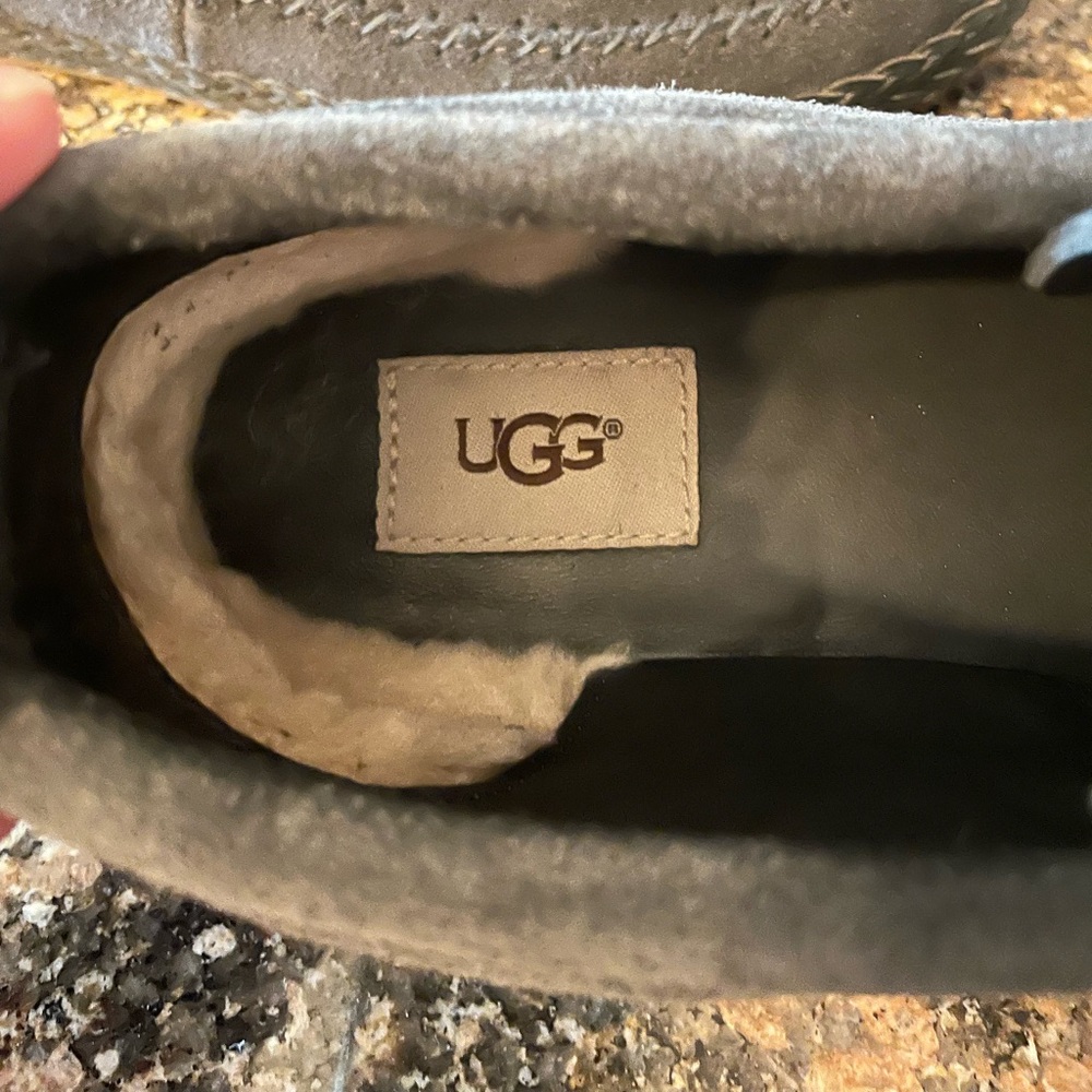 UGG Woodlyn Moccasin - Navy Suede 8 1/2